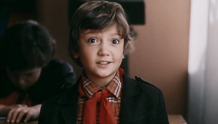 Как живет актер, сыгравший Петрова из фильма «Приключения Петрова и Васечкина»?