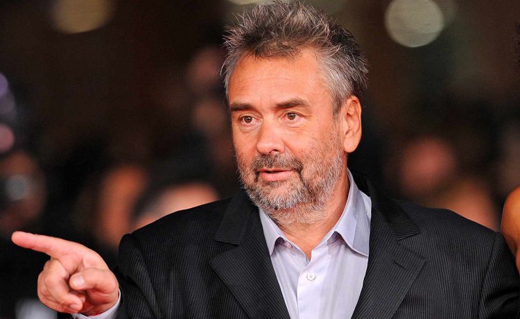 Почему Люк Бессон часто спал в корзине льва?